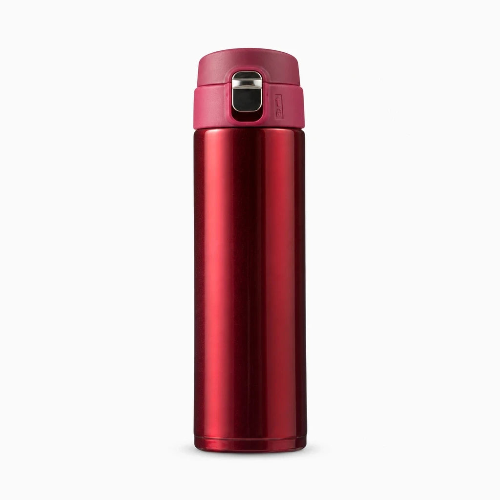 Gobelet thermos rouge uni fermé par un couvercle bombé anti-éclaboussures