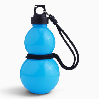 Bouteille d'eau 750ml fermée, format compact pour sac à dos
