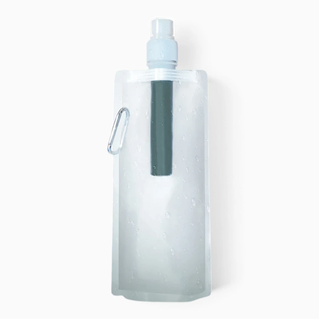 Gourde filtrante randonnée avec paille intégrée pour purifier l'eau en extérieur
