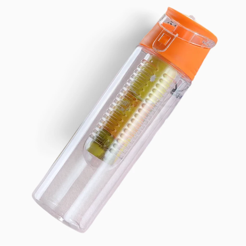 Bouteille infuseur 700 ml ouverte montrant le compartiment de rétention des fruits