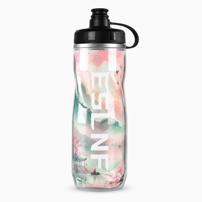 Bouteille sport isotherme légère à tenir en main pendant l'effort physique et les sorties vélo