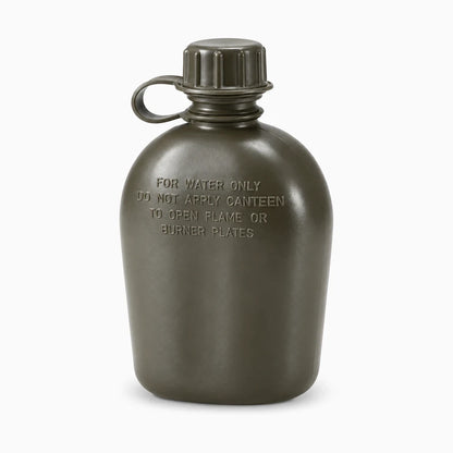 Gourde militaire fermée, trois coloris disponibles (camouflage, noir, vert), contenance 1 litre pour l'extérieur