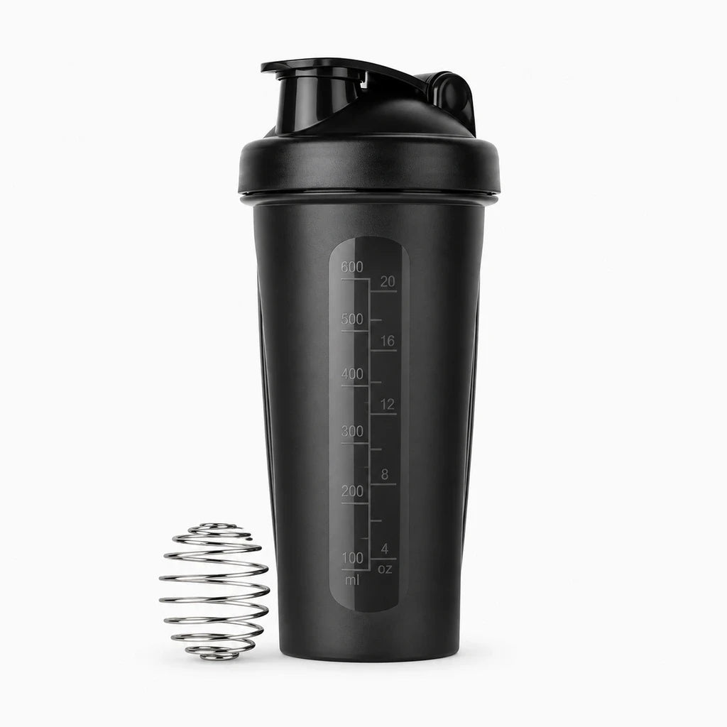 Flacon shaker musculation noir et blanc transportable en sac de sport