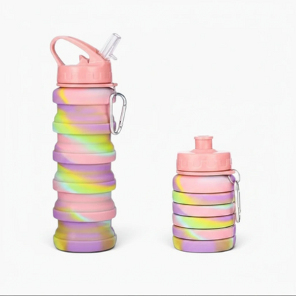 Bouteille rétractable rangée compactement dans un sac à dos