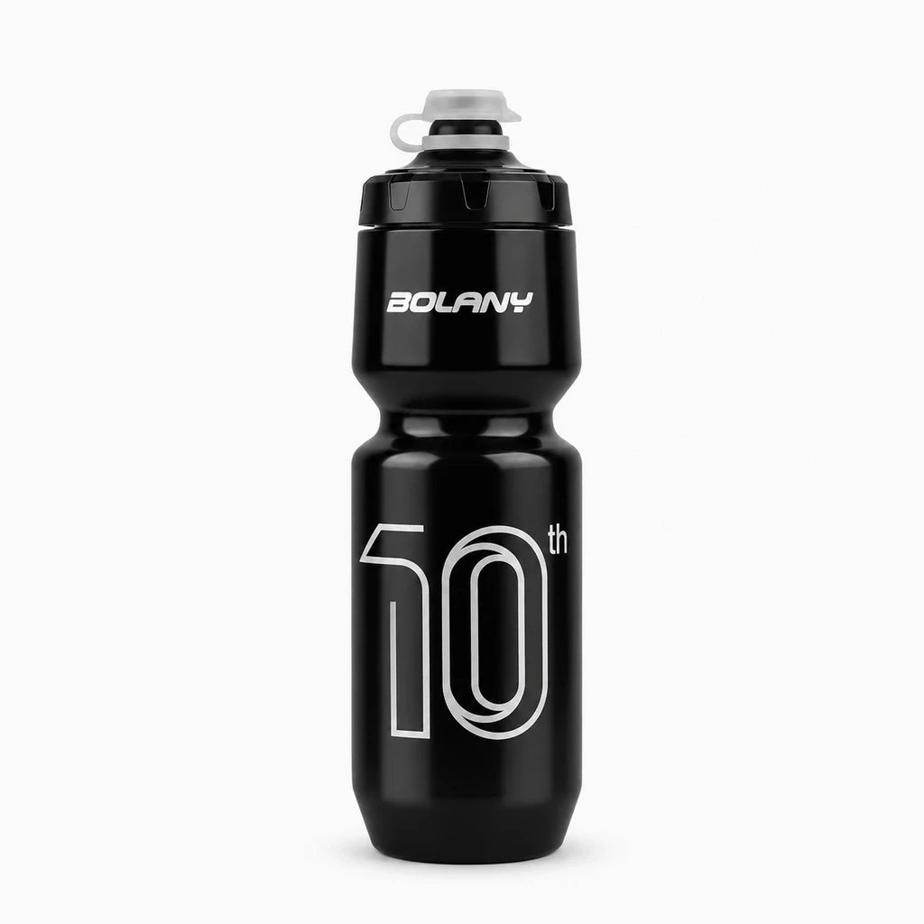 Gourde rugby 750 ml avec corps transparent et couvercle à pression noir